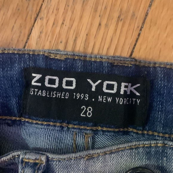 Blue jeans - Picture 3 of 3